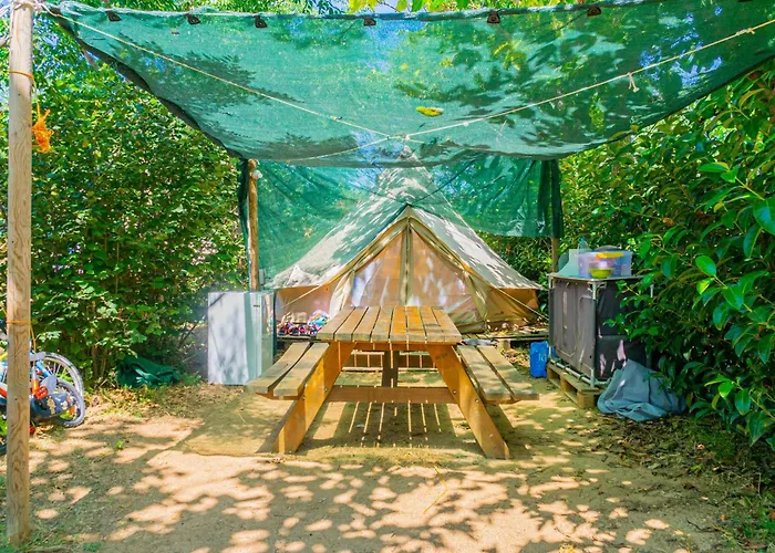 Ecològic Vinyols Camp Parque de Campismo 2*
