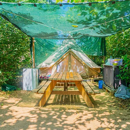 Ecologic Vinyols Camp Kamp alanı 2*